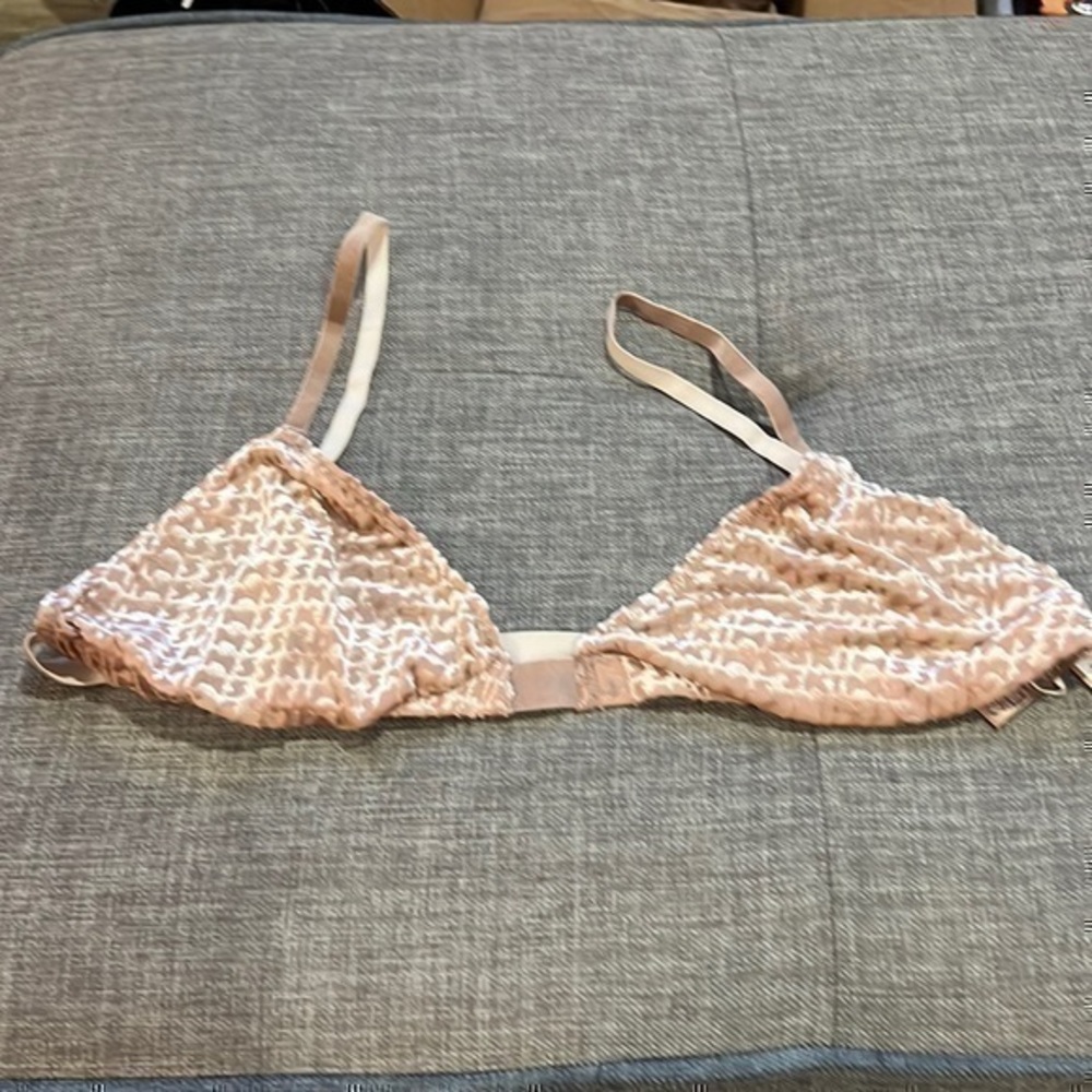 Skims Wireless Velvet Triangle Bralette